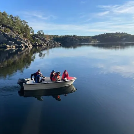 Cottage, Boat, Spa, Private Dock, Holiday home *