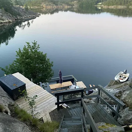 Vakantiehuis Cottage, Boat, Spa, Private Dock, Lillesand