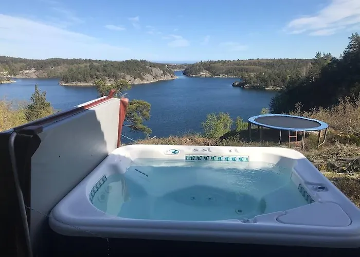 Cottage, Boat, Spa, Private Dock, Prázdninový dům *