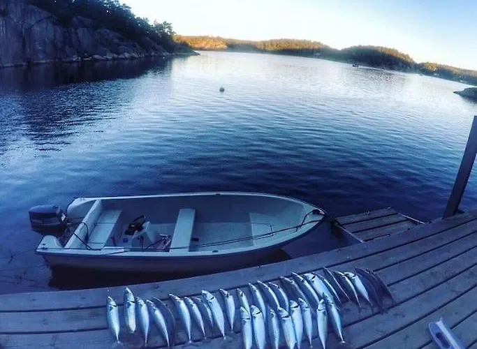 Cottage, Boat, Spa, Private Dock, Prázdninový dům *