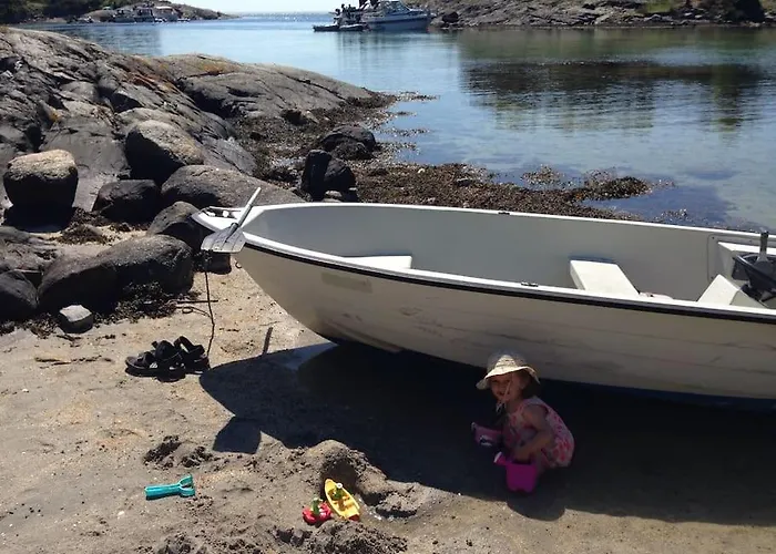 Prázdninový dům Cottage, Boat, Spa, Private Dock, Lillesand