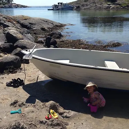 بيت للعطل Cottage, Boat, Spa, Private Dock, ليلسلاند